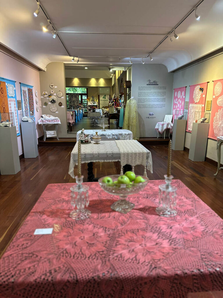 Bordarte, exposiciones, fechas especiales - Museo el Castillo